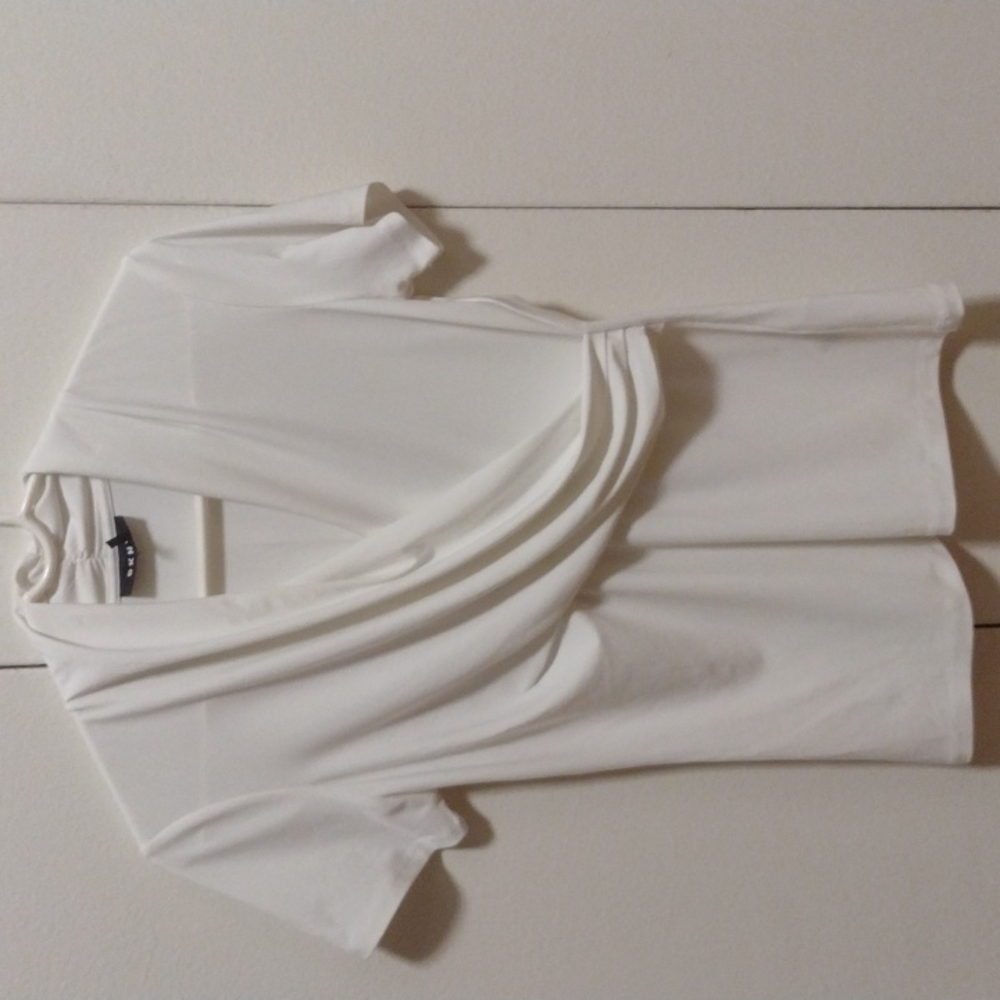 DKNY top